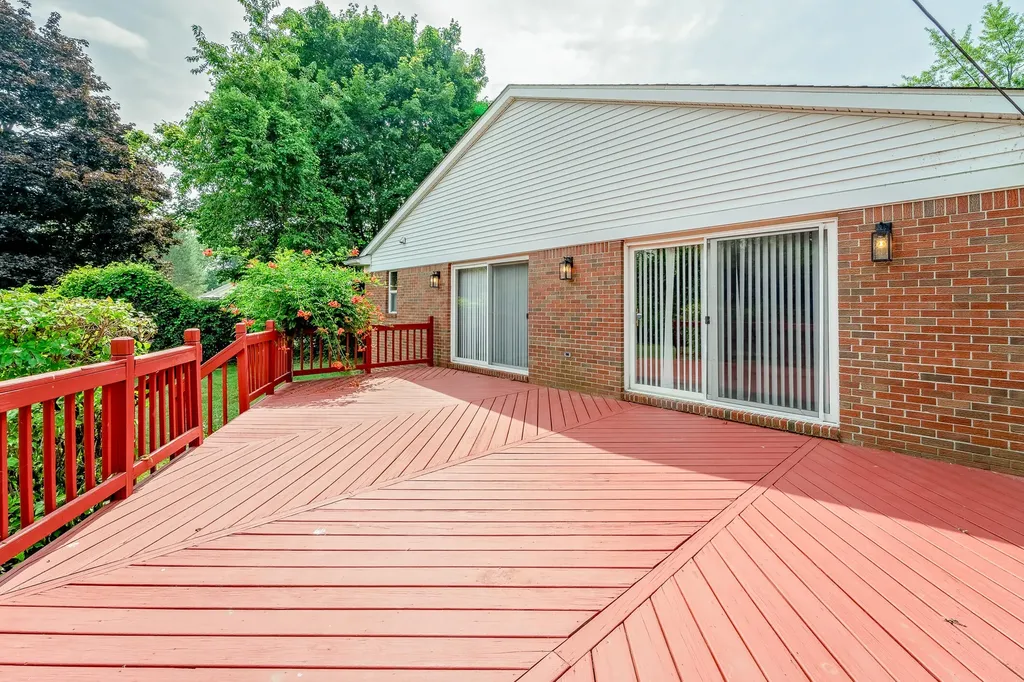 9772 Grosse Ile Parkway Grosse Ile Township MI 48138