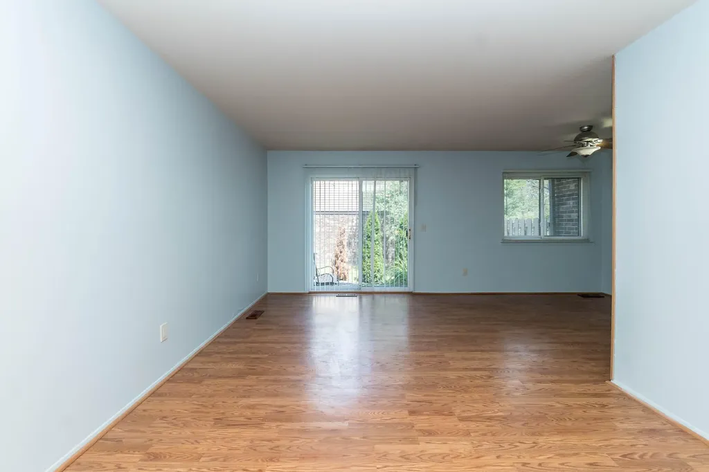 32143 W 12 Mile Road Farmington Hills City MI 48334