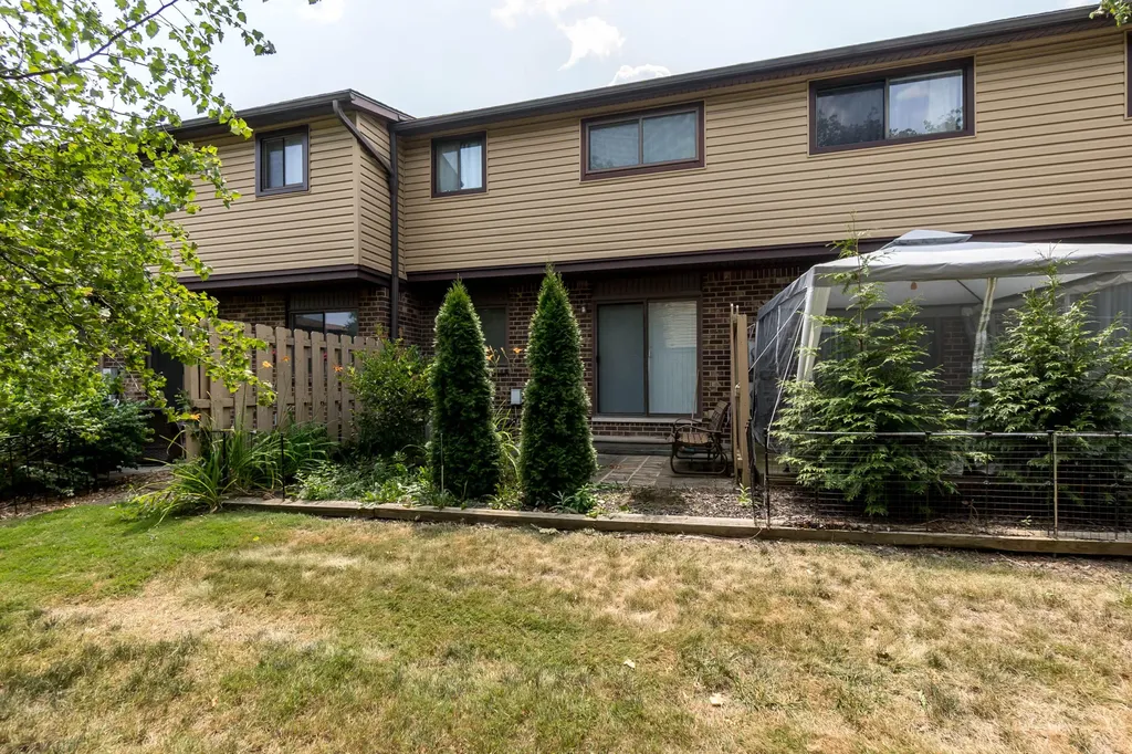 32143 W 12 Mile Road Farmington Hills City MI 48334