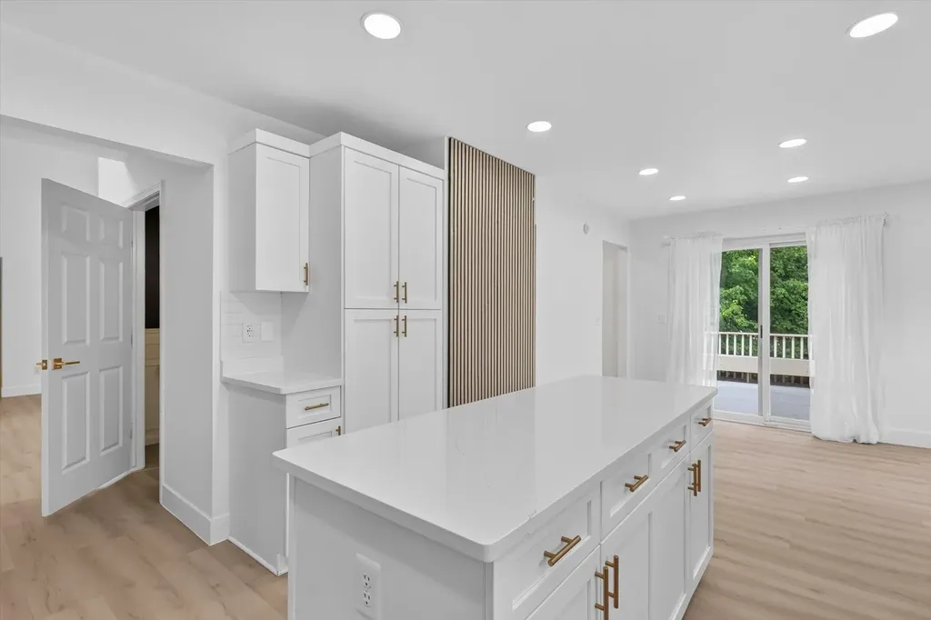 13500 Cambridge Court Plymouth Charter Township MI 48170