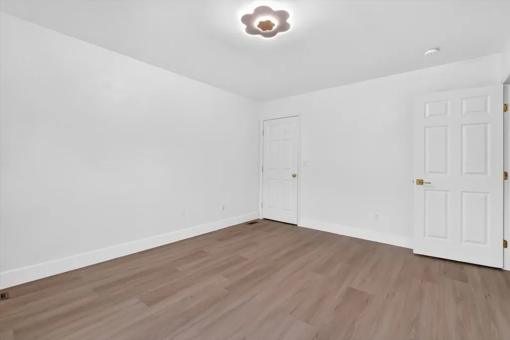 13500 Cambridge Court Plymouth Charter Township MI 48170