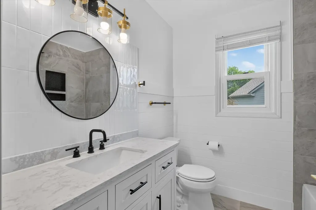 13500 Cambridge Court Plymouth Charter Township MI 48170