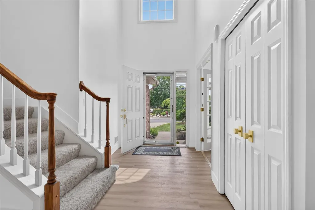 13500 Cambridge Court Plymouth Charter Township MI 48170