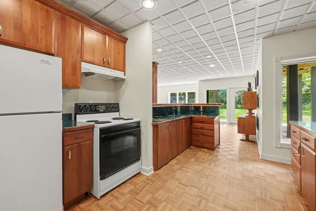 4911 Red Fox Run Ann Arbor Charter Township MI 48105