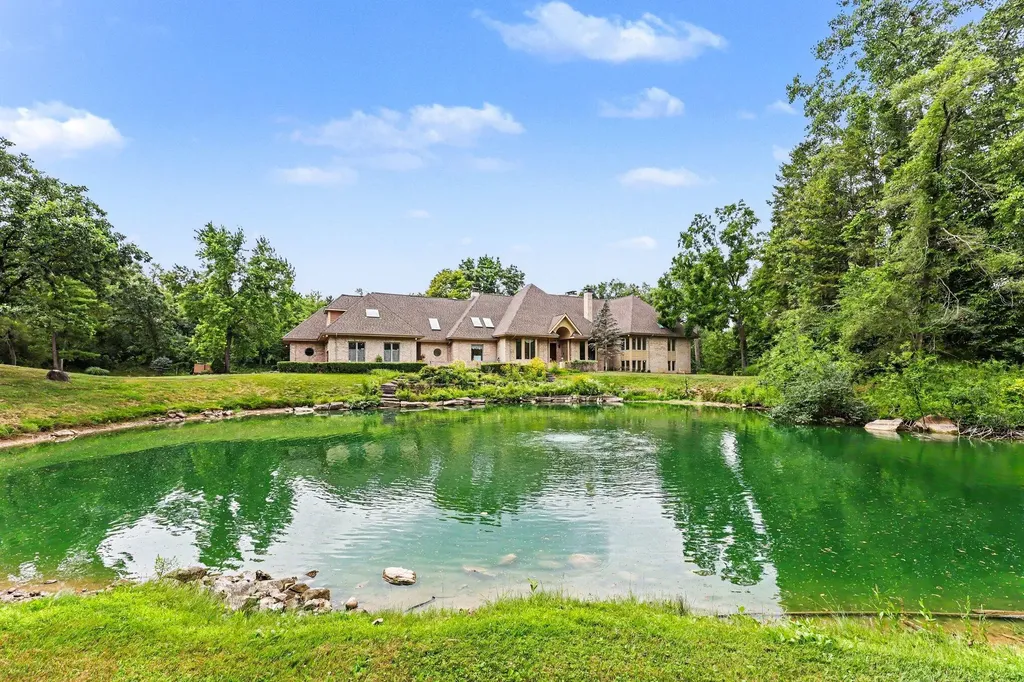 4911 Red Fox Run Ann Arbor Charter Township MI 48105