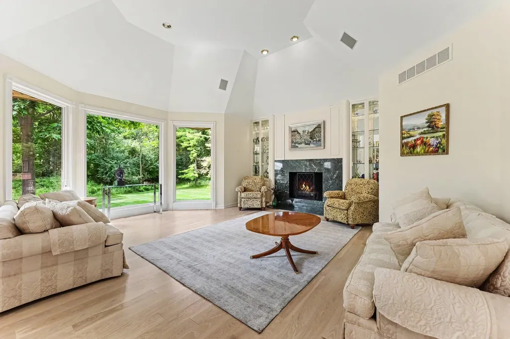 4911 Red Fox Run Ann Arbor Charter Township MI 48105
