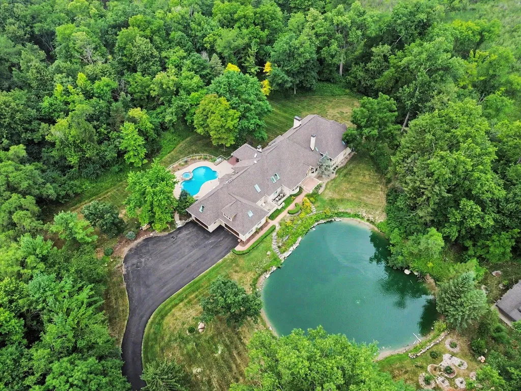 4911 Red Fox Run Ann Arbor Charter Township MI 48105