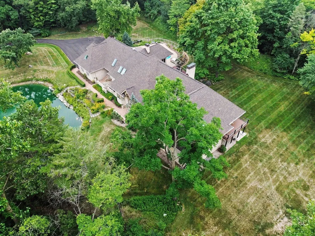 4911 Red Fox Run Ann Arbor Charter Township MI 48105