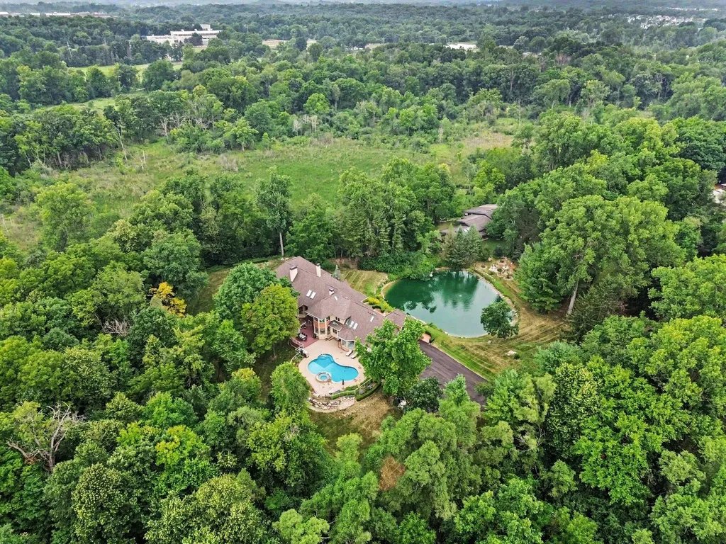 4911 Red Fox Run Ann Arbor Charter Township MI 48105