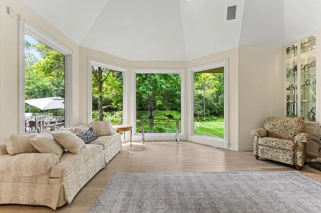 4911 Red Fox Run Ann Arbor Charter Township MI 48105