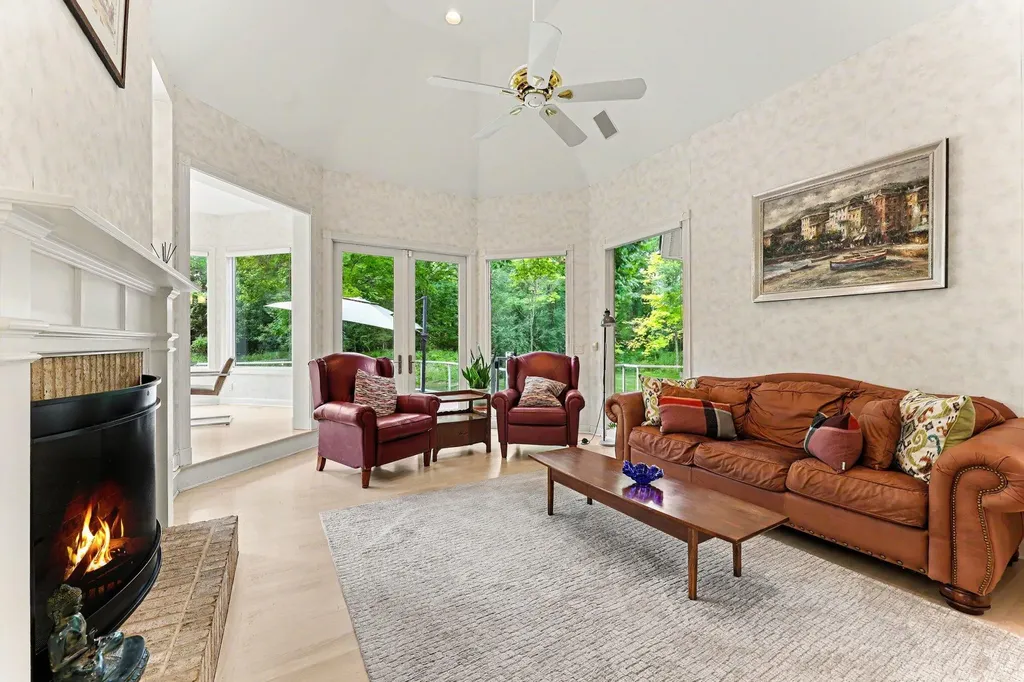4911 Red Fox Run Ann Arbor Charter Township MI 48105