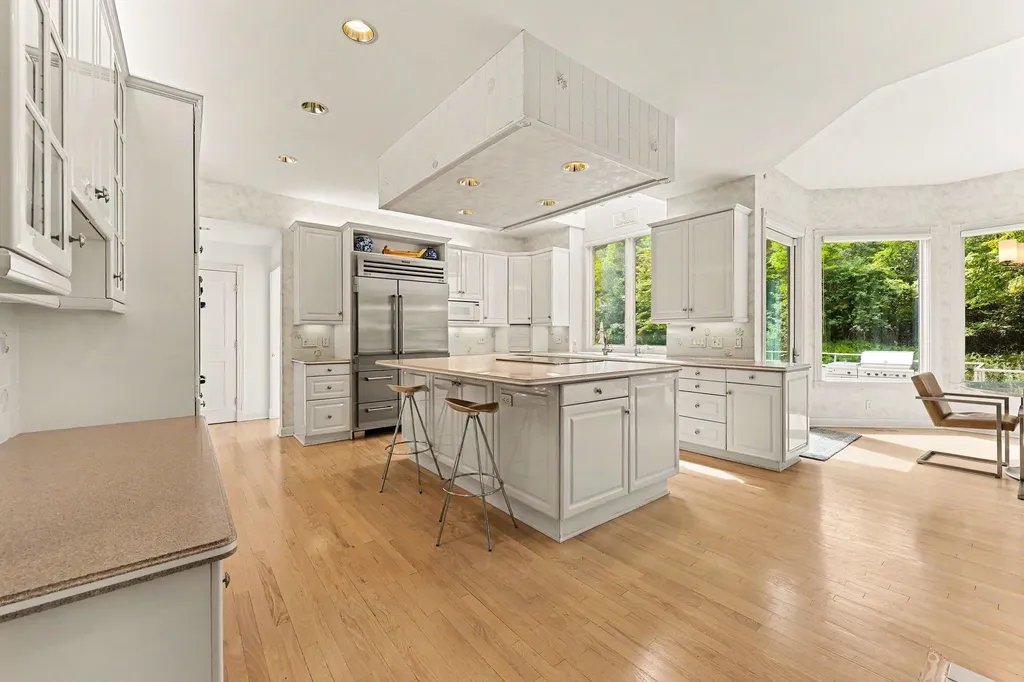 4911 Red Fox Run Ann Arbor Charter Township MI 48105