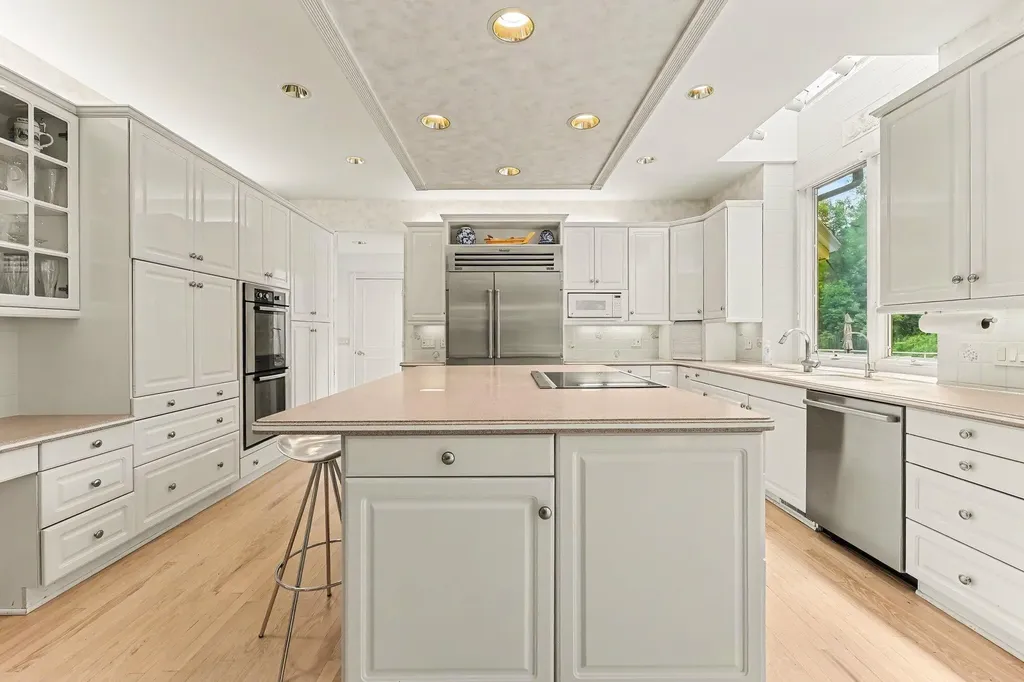 4911 Red Fox Run Ann Arbor Charter Township MI 48105