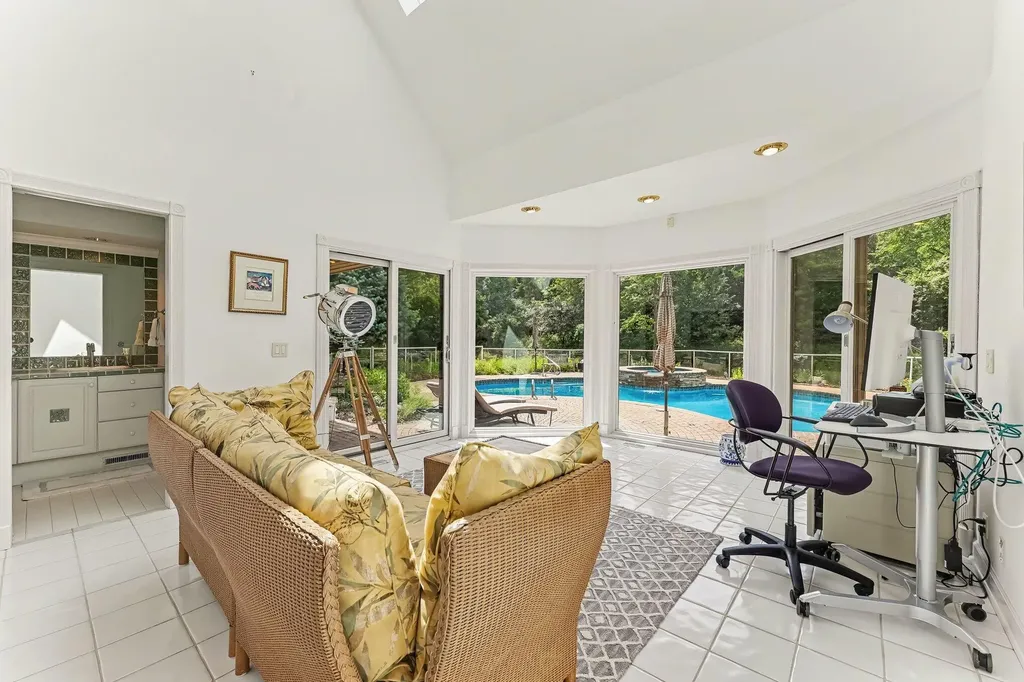4911 Red Fox Run Ann Arbor Charter Township MI 48105