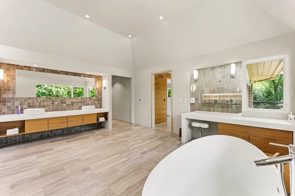 4911 Red Fox Run Ann Arbor Charter Township MI 48105