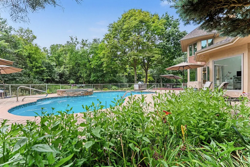 4911 Red Fox Run Ann Arbor Charter Township MI 48105