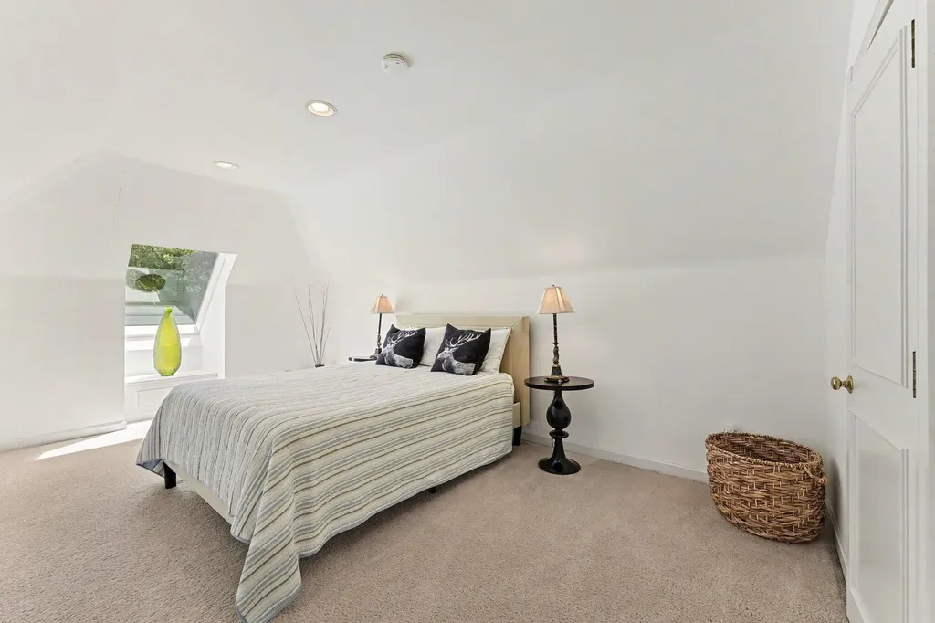 4911 Red Fox Run Ann Arbor Charter Township MI 48105