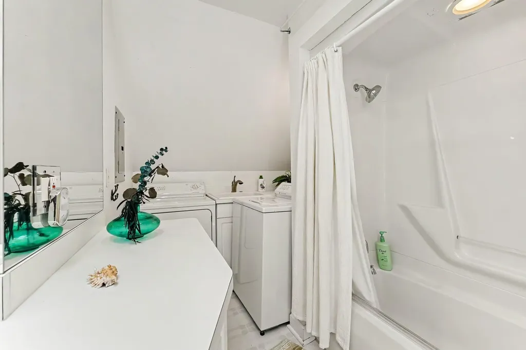 4911 Red Fox Run Ann Arbor Charter Township MI 48105