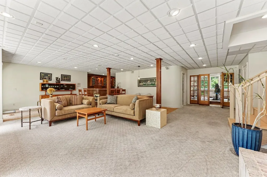 4911 Red Fox Run Ann Arbor Charter Township MI 48105