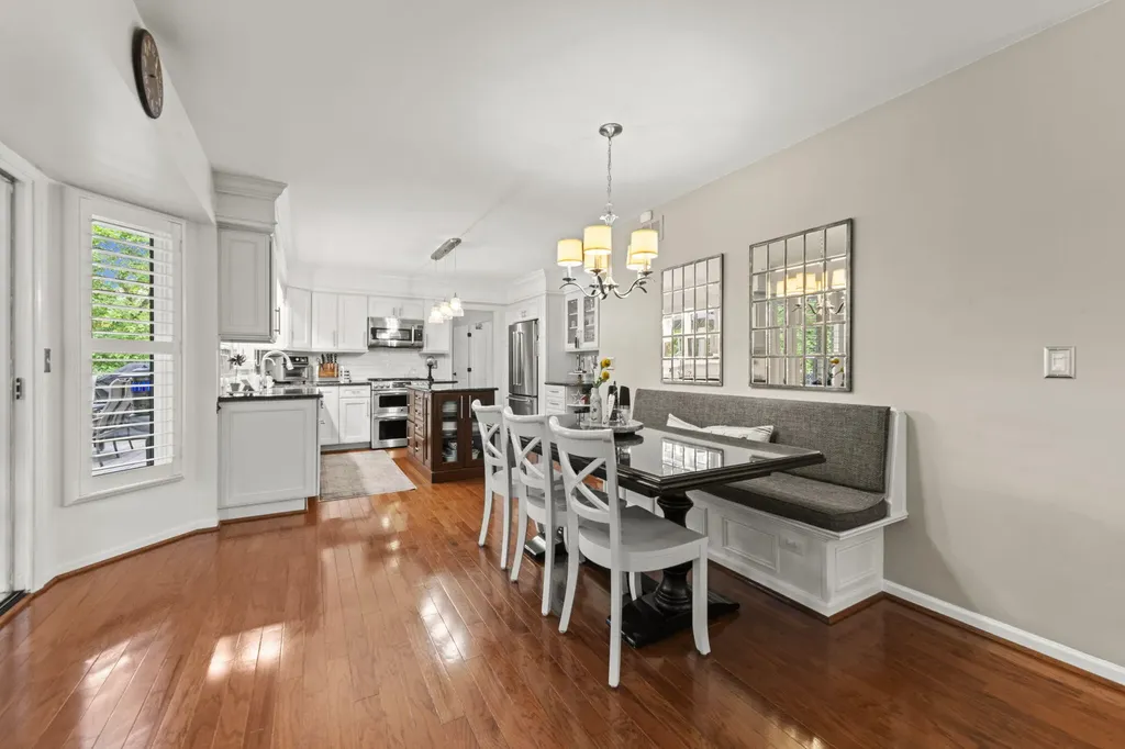 12072 Pembrooke Circle Green Oak Township MI 48178