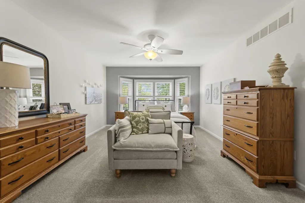12072 Pembrooke Circle Green Oak Township MI 48178