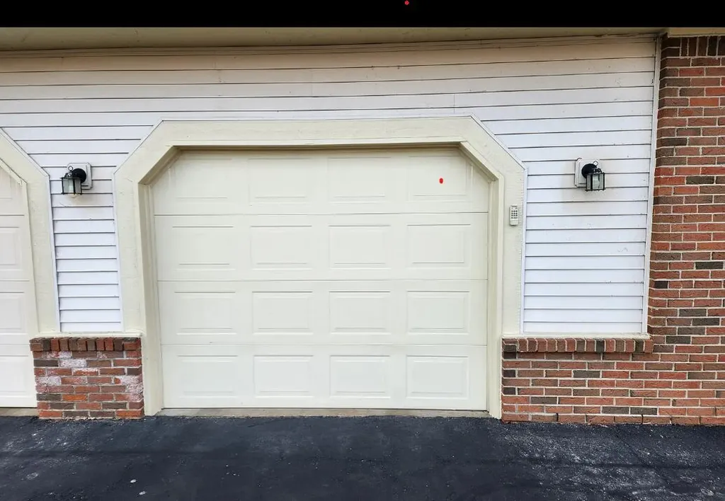9621 Lakeside Drive Ypsilanti Charter Township MI 48197