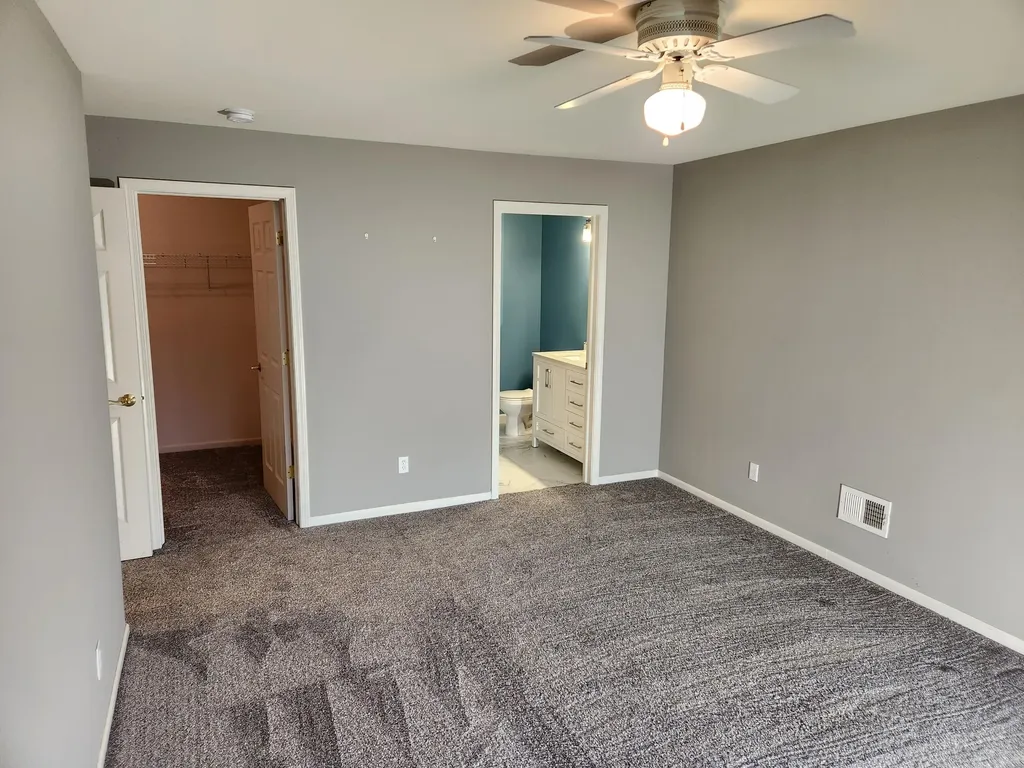 9621 Lakeside Drive Ypsilanti Charter Township MI 48197