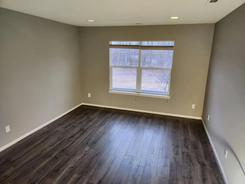 9621 Lakeside Drive Ypsilanti Charter Township MI 48197
