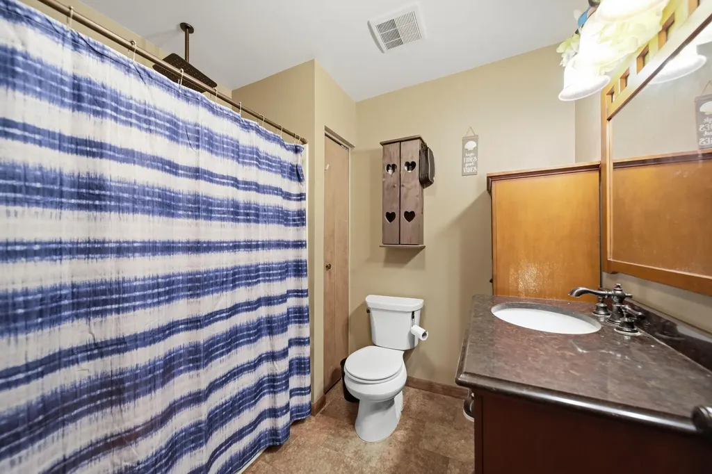 414 Division Street Adrian City MI 49221