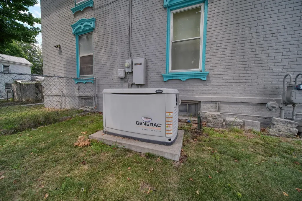 414 Division Street Adrian City MI 49221