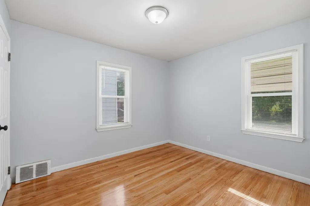 20435 Norborne Redford Charter Township MI 48240