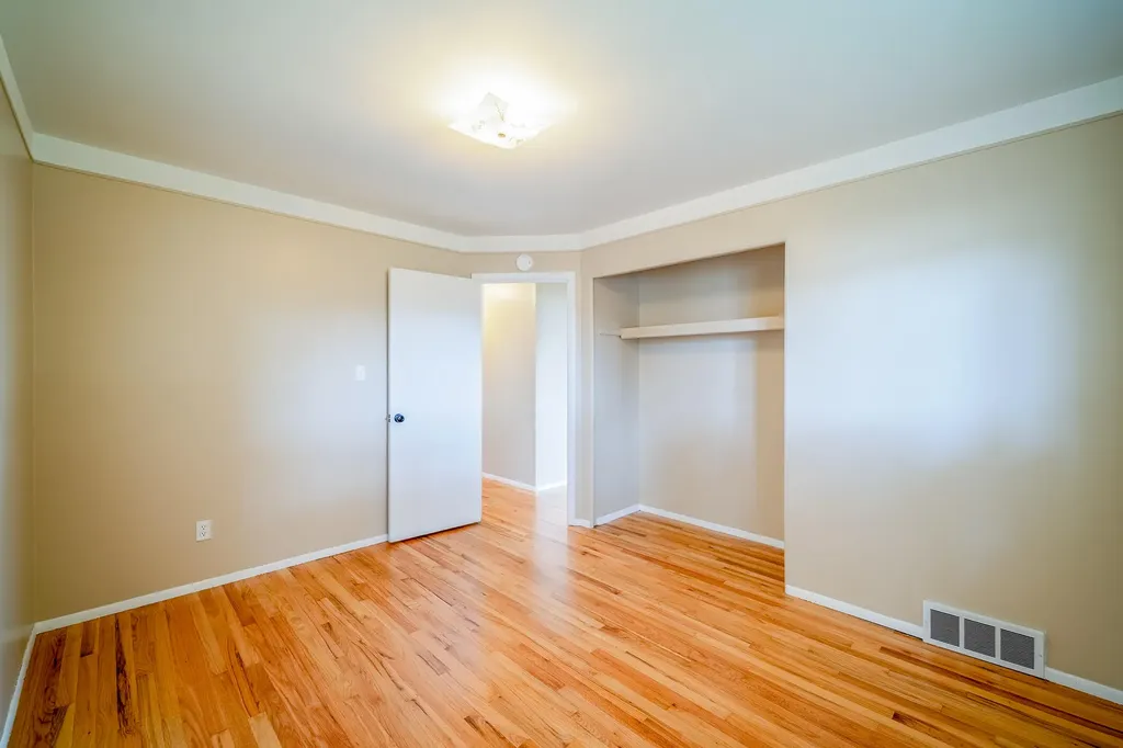 14557 Michigan Boulevard Allen Park City MI 48101
