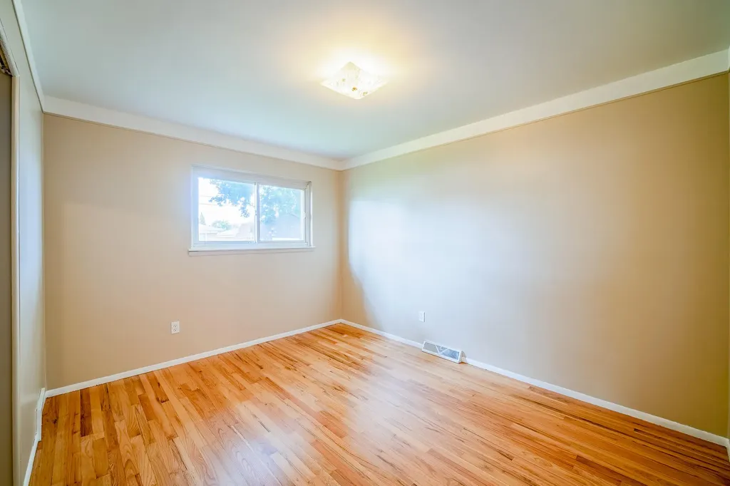 14557 Michigan Boulevard Allen Park City MI 48101
