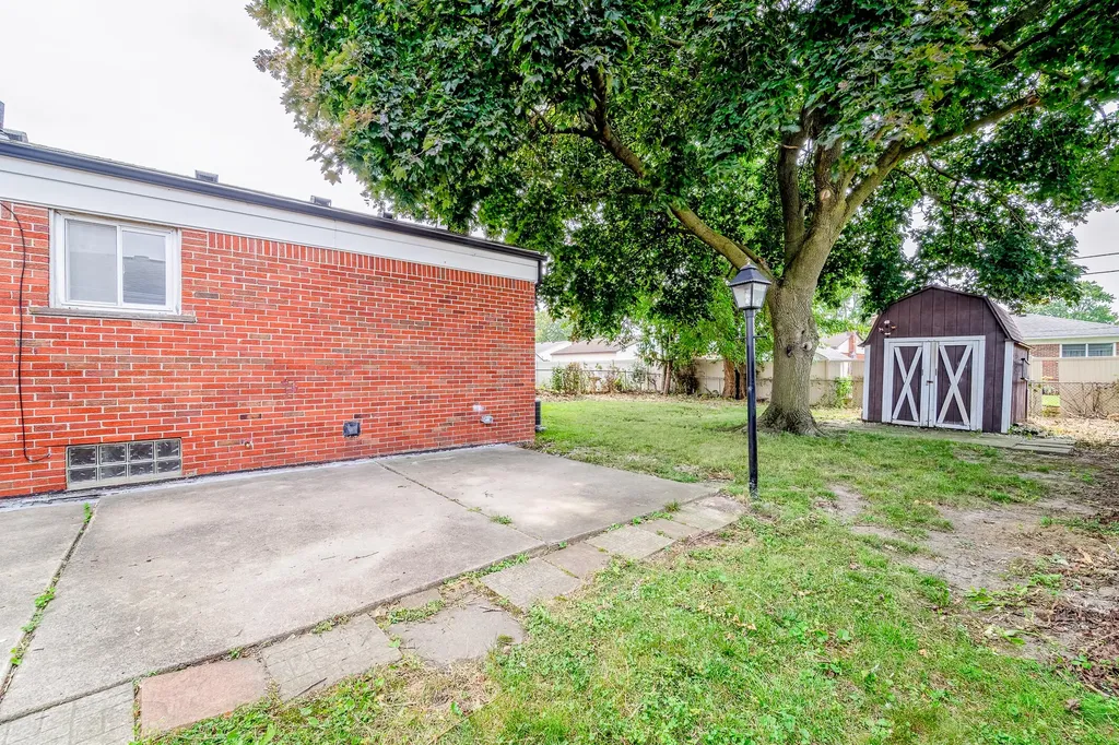 14557 Michigan Boulevard Allen Park City MI 48101