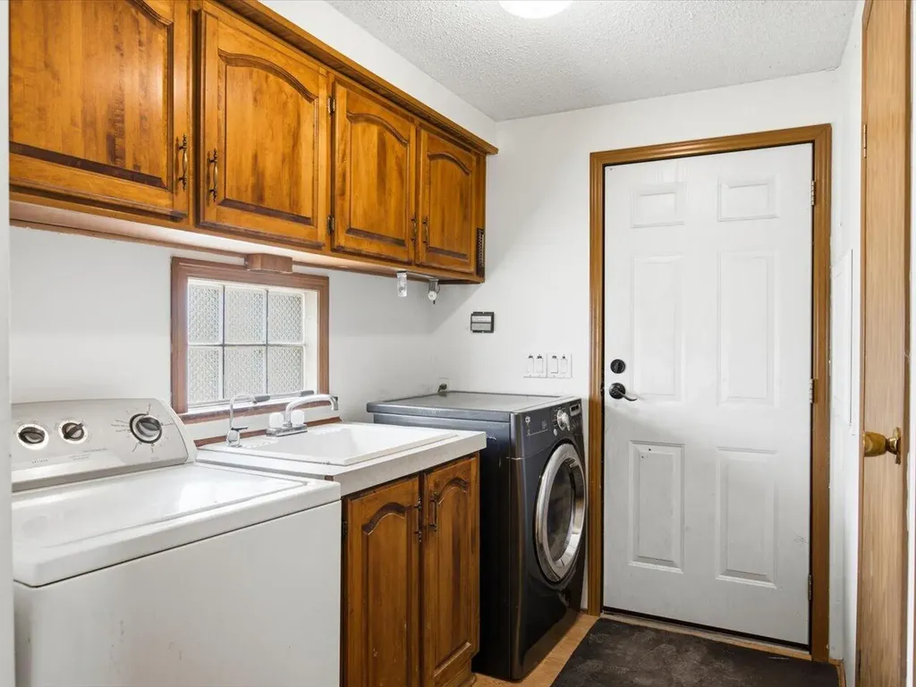 6940 Perry Road Brockway Township MI 48097