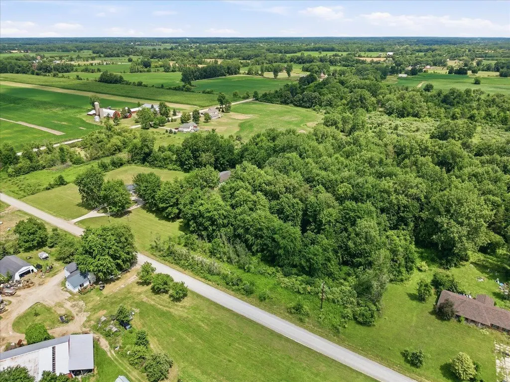6940 Perry Road Brockway Township MI 48097