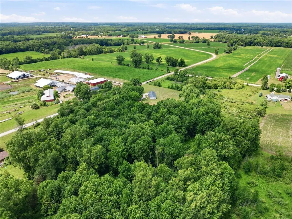 6940 Perry Road Brockway Township MI 48097