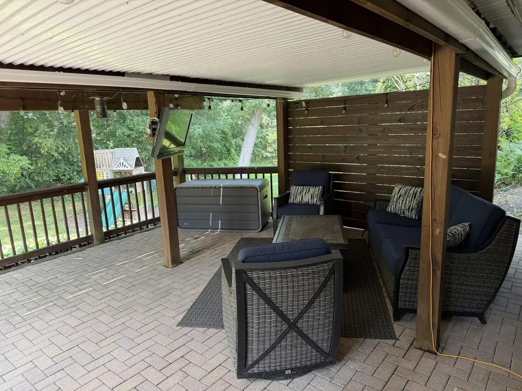 9551 Klais Road Independence Charter Township MI 48348