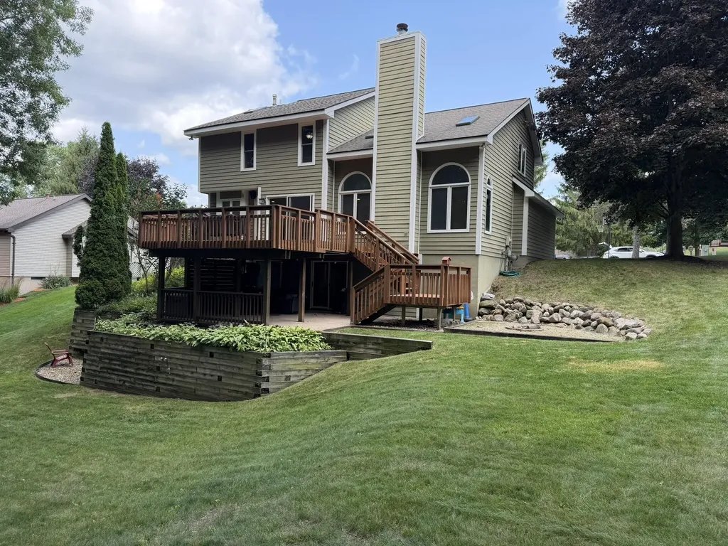 9551 Klais Road Independence Charter Township MI 48348