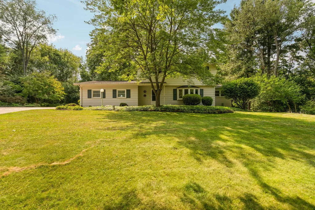 2627 Wayside Drive Ann Arbor Charter Township MI 48103