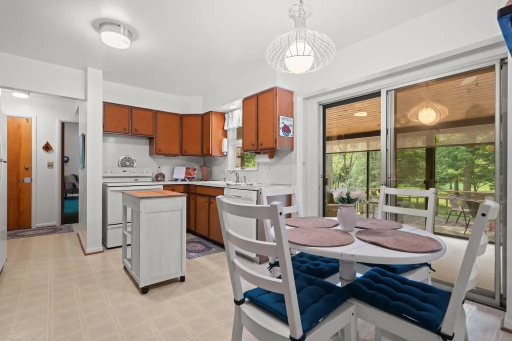 2627 Wayside Drive Ann Arbor Charter Township MI 48103