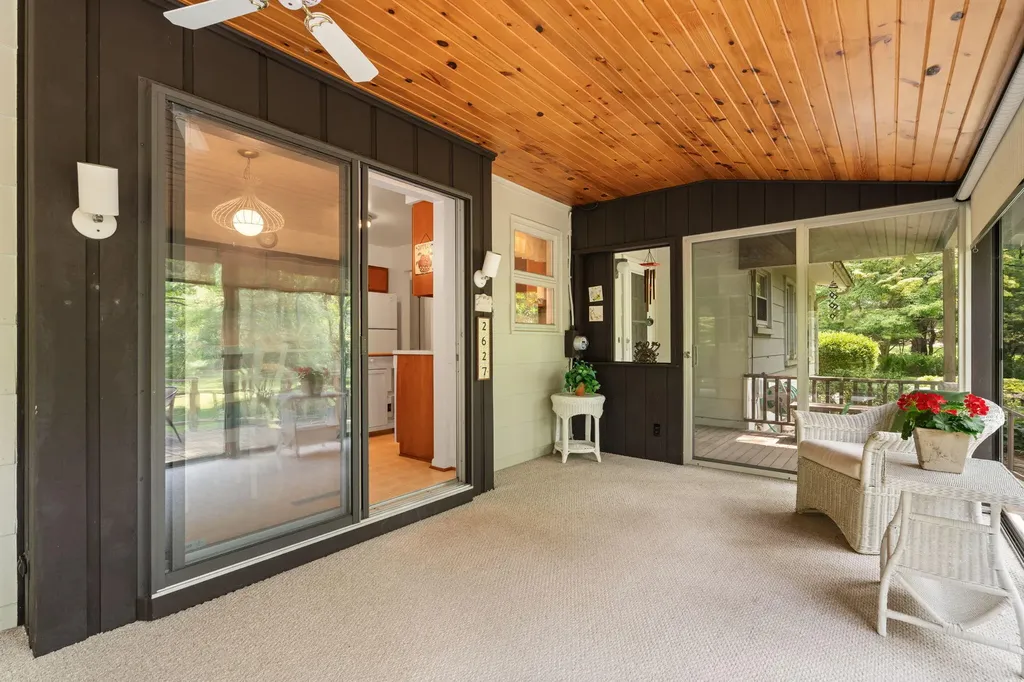 2627 Wayside Drive Ann Arbor Charter Township MI 48103