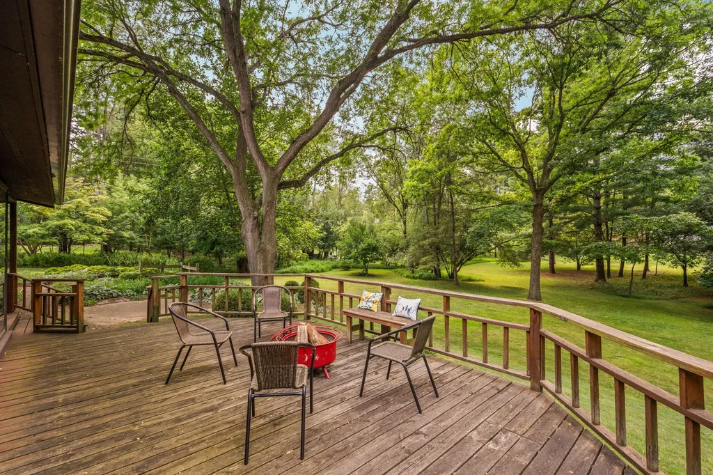 2627 Wayside Drive Ann Arbor Charter Township MI 48103