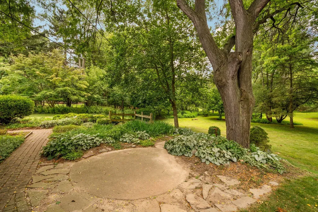 2627 Wayside Drive Ann Arbor Charter Township MI 48103