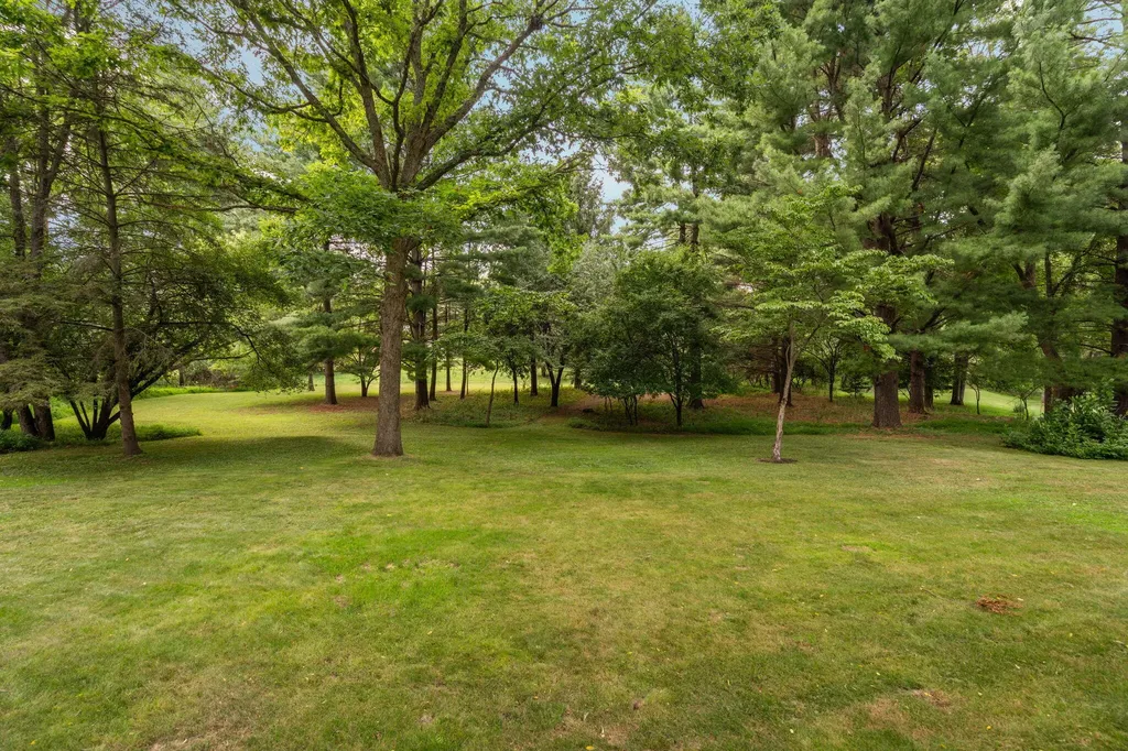 2627 Wayside Drive Ann Arbor Charter Township MI 48103