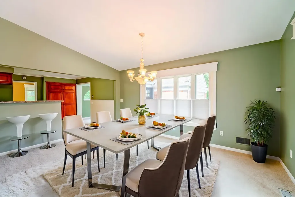 9772 Grosse Ile Parkway Grosse Ile Township MI 48138