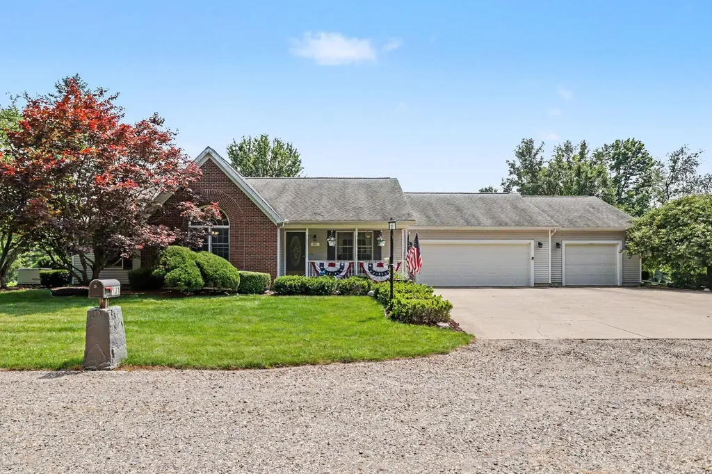 331 E Fenn Road Ovid Township MI 49036