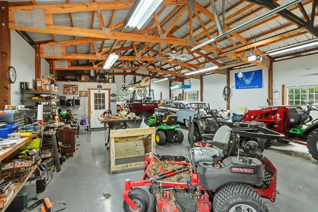 331 E Fenn Road Ovid Township MI 49036
