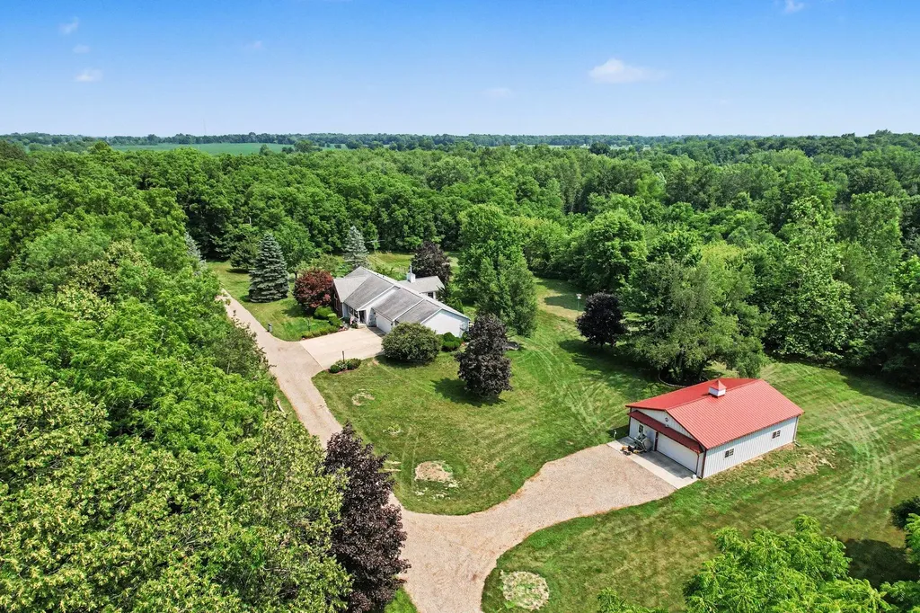 331 E Fenn Road Ovid Township MI 49036