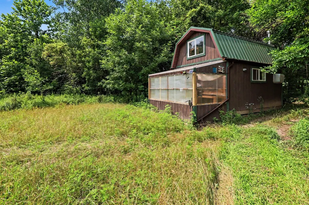 331 E Fenn Road Ovid Township MI 49036